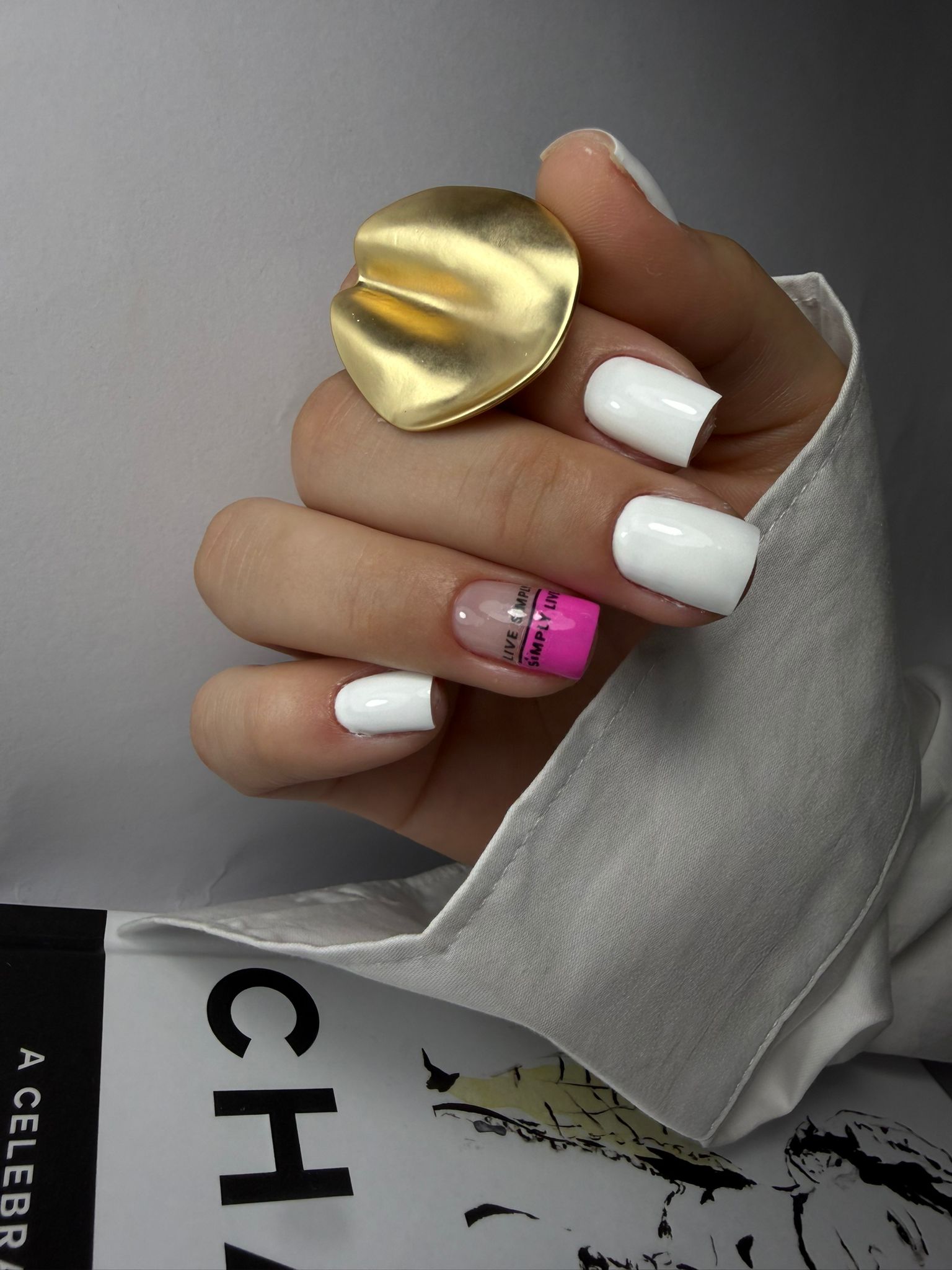Unghii cu gel french clasic